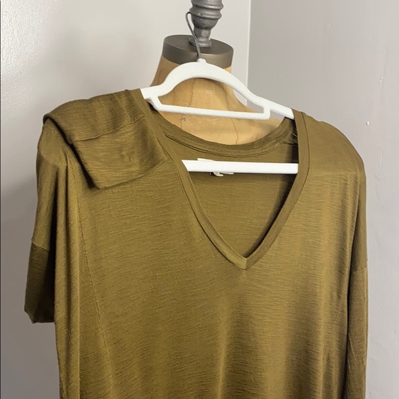 Madewell 💯 % Viscose - Picture 8 of 11